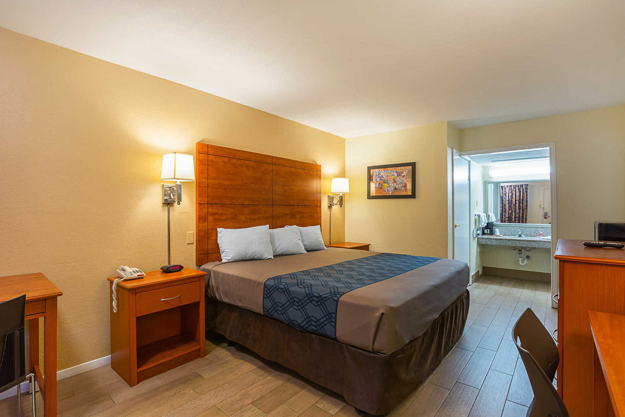 Econo Lodge Huntsville- University Area Quarto foto